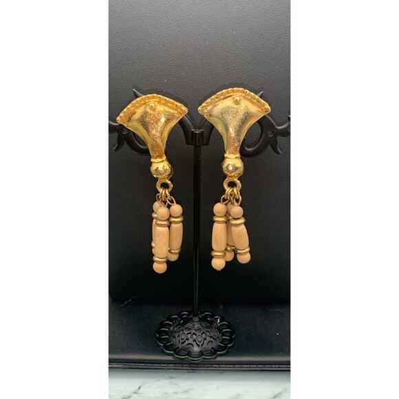 Vintage Egyptian Themed Textured Gold Tone & Wood Dangle Clip On Screw Earrings - Picture 1 of 5